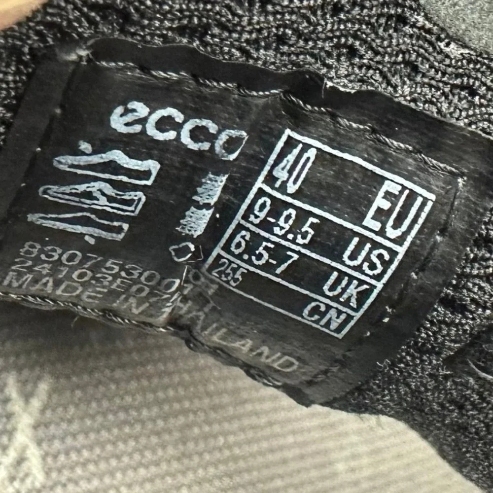 ECCO Sport Biom 2.2 Black Textile Cross Trainer Athletic Shoe. Size 9-9.5. EU 40